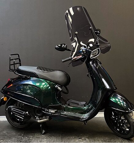 VESPA SPRINT SPECIAL CHAMELEON SNAKE GREEN (FULL OPTION) SNOR