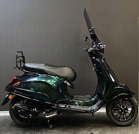 VESPA SPRINT SPECIAL CHAMELEON SNAKE GREEN (FULL OPTION) SNOR