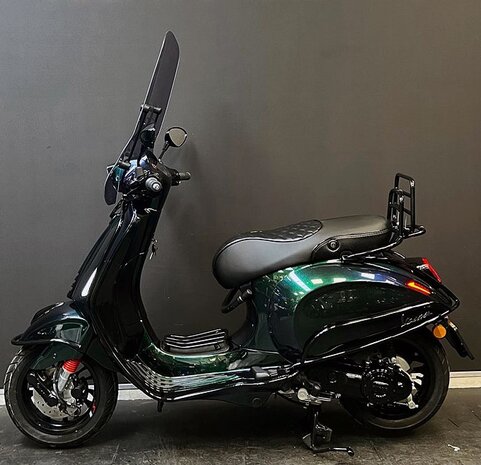 VESPA SPRINT SPECIAL CHAMELEON SNAKE GREEN (FULL OPTION) SNOR