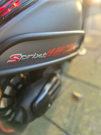 Vespa Snorscooter Sprint 4T - Titanio Full Option
