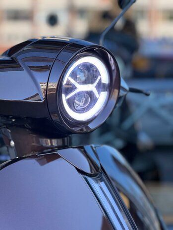 GTS Bromscooter Cappucino Sport Havana Brown