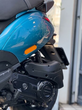 Piaggio Bromscooter Zip - GLOSSY AZURE AMETHYST GREEN