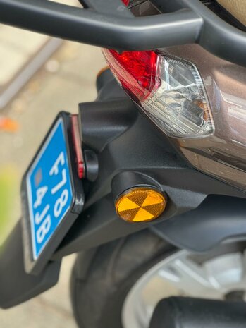 Peugeot Snorscooter Kisbee 4T - Havana Brown