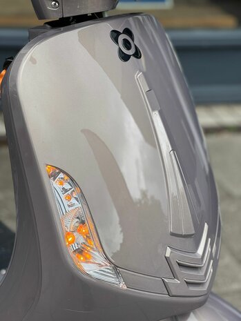 AGM Snorscooter VX50 S Glossy Champagne 