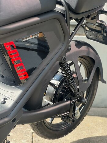AGM Snorscooter Goccia GEV1000 All Black 20ah