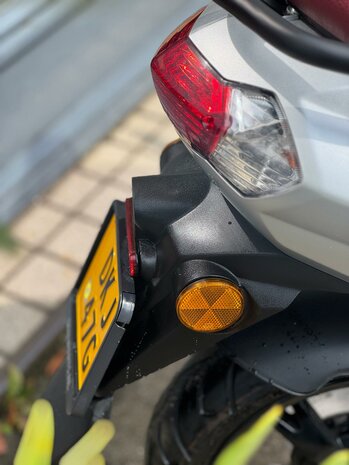 Peugeot Bromscooter Kisbee 4T - Silvergrey