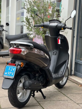 Peugeot Snorscooter Kisbee 4T - Rusty Brown