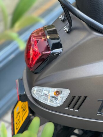 BTC Bromscooter Riva - Titanium