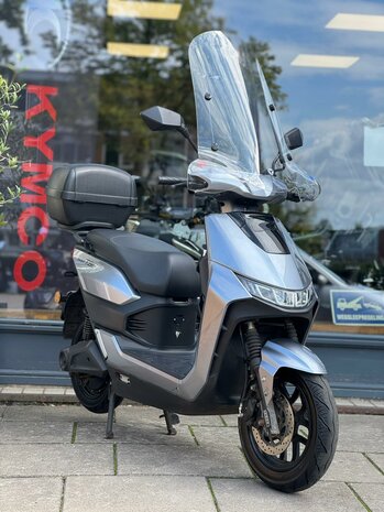 Yadea Bromscooter T9L - Glossy Grey met dubbele batterij