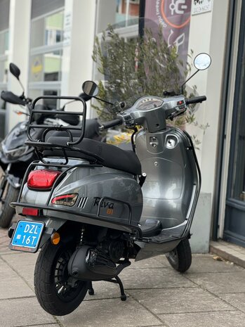 BTC Snorscooter Riva EFI - Glossy Grey