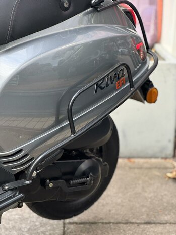 BTC Snorscooter Riva EFI - Glossy Grey
