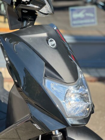 SYM Snorscooter Orbit llI - Glossy Black