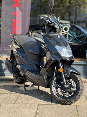 SYM Snorscooter Orbit llI - Glossy Black