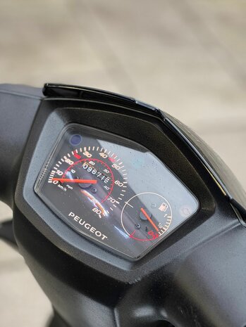 Peugeot Bromscooter Kisbee Full Injection - Special Cameleon 