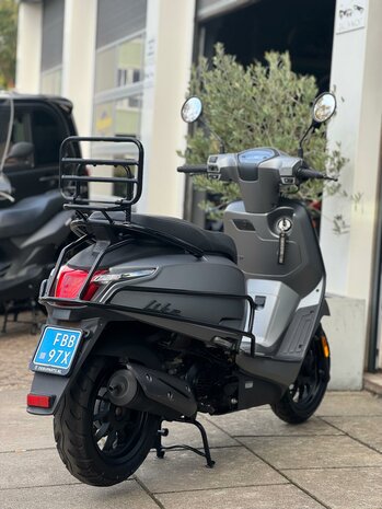 Kymco Snorscooter Like - Matt Titanio
