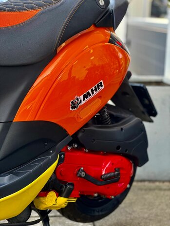 Piaggio Snorscooter Zip 4T - Malossi SP vs Yasuni 