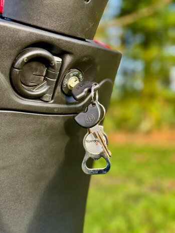 Piaggio Snorscooter Zip 4T - Malossi SP vs Yasuni 