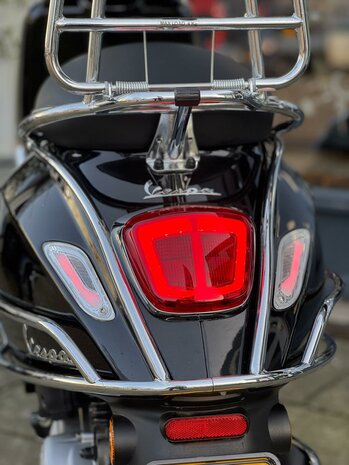 Vespa Bromscooter Sprint 50 - Glossy Lucido Full Option Mono Zadel 