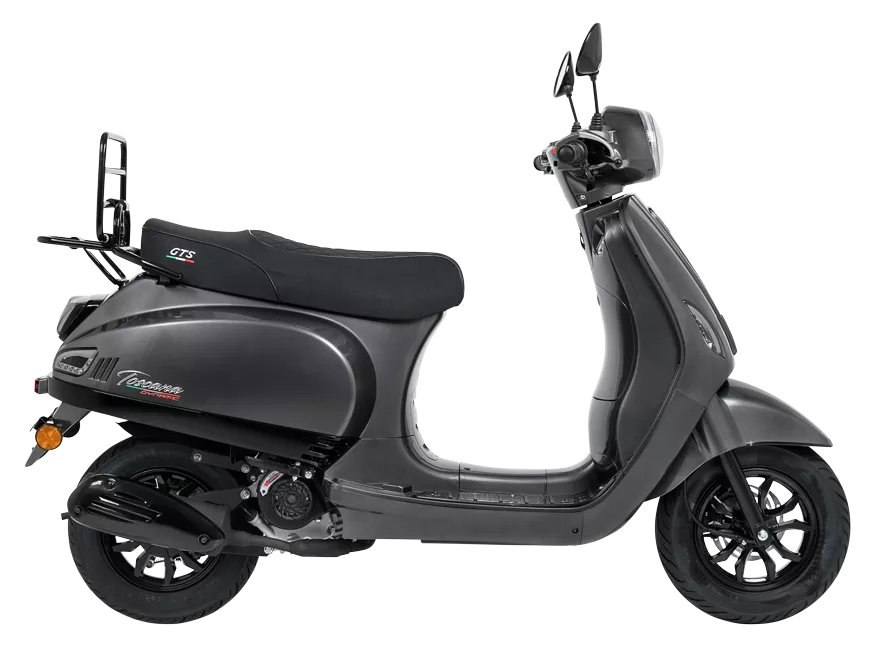 Donkergrijze scooter in retrostijl, zijaanzicht met spiegels en zwarte velgen op witte achtergrond.