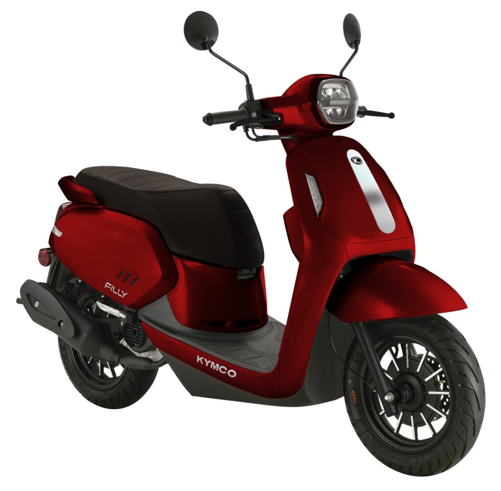 Rode Kymco Filly scooter met zwart zadel, twee spiegels en moderne koplamp, schuin van voren.