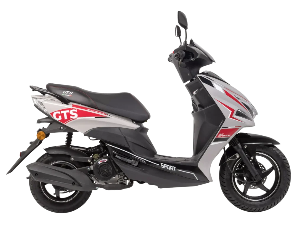 Sportieve zwart-witte GTS scooter met rode accenten, zijaanzicht op witte achtergrond.