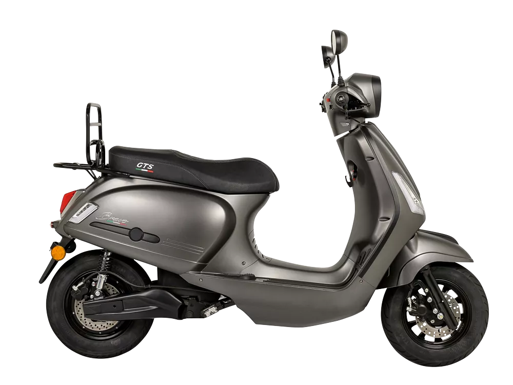 Matgrijze retrostijl elektrische scooter, zijaanzicht op witte achtergrond.