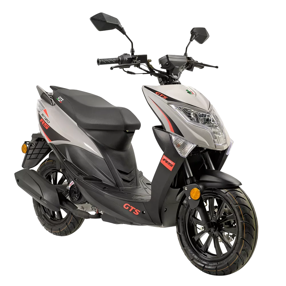 Sportieve zilver-zwarte scooter met rode accenten, driekwart vooraanzicht op witte achtergrond.