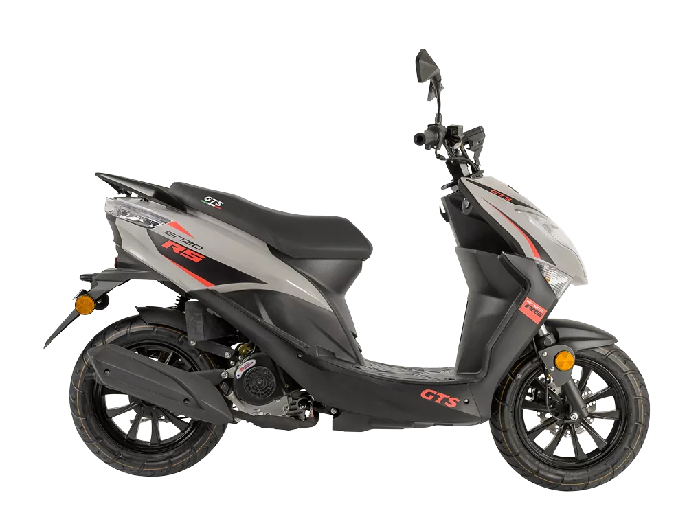 Sportieve grijs-zwarte scooter met rode accenten, zijaanzicht op witte achtergrond