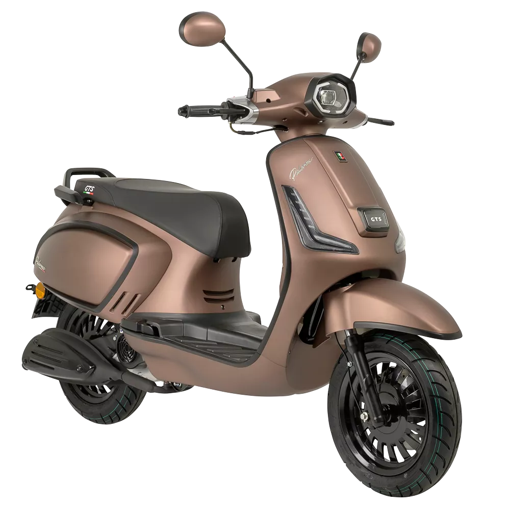 Matte bronskleurige retro-scooter met zwart zadel en LED-koplamp, schuin vooraanzicht.