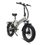 Witte vouw-e-bike met dikke banden, spatborden, voorlamp en achterdrager, model DIABLO.