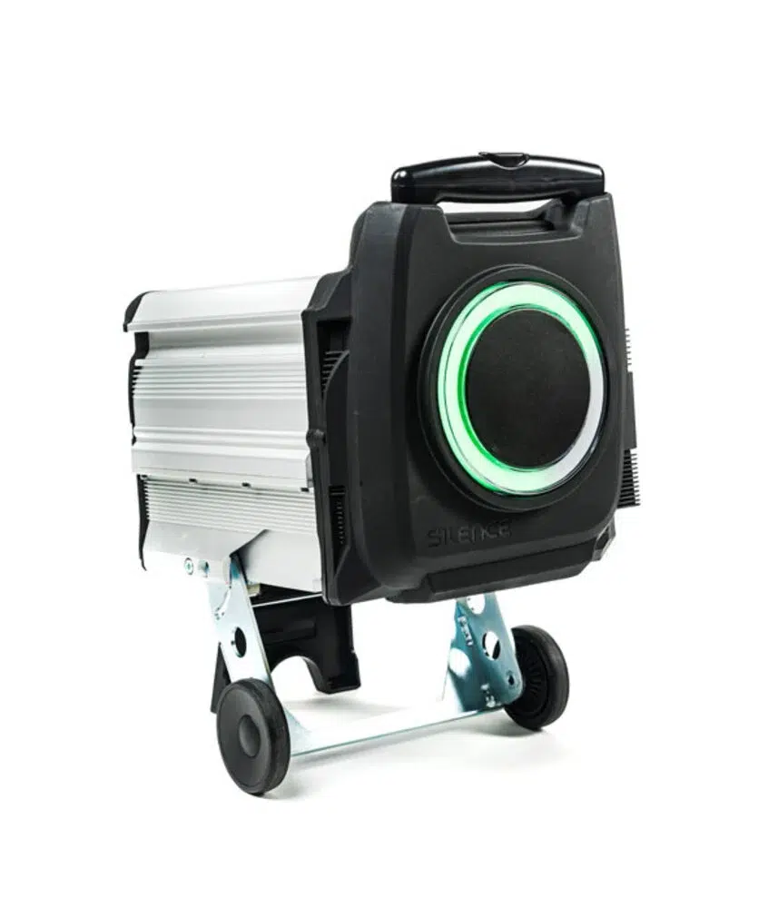 Draagbare industriële luchtreiniger op trolley met groen verlichte ring en handgreep