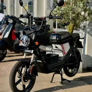 AGM Goccia Elektrisch Zwart 2022
